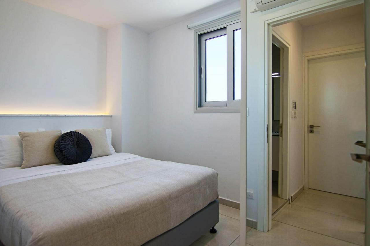 Apartamento Phaedrus Living - Seaside Executive Flat Harbour 203 Paphos Exterior foto