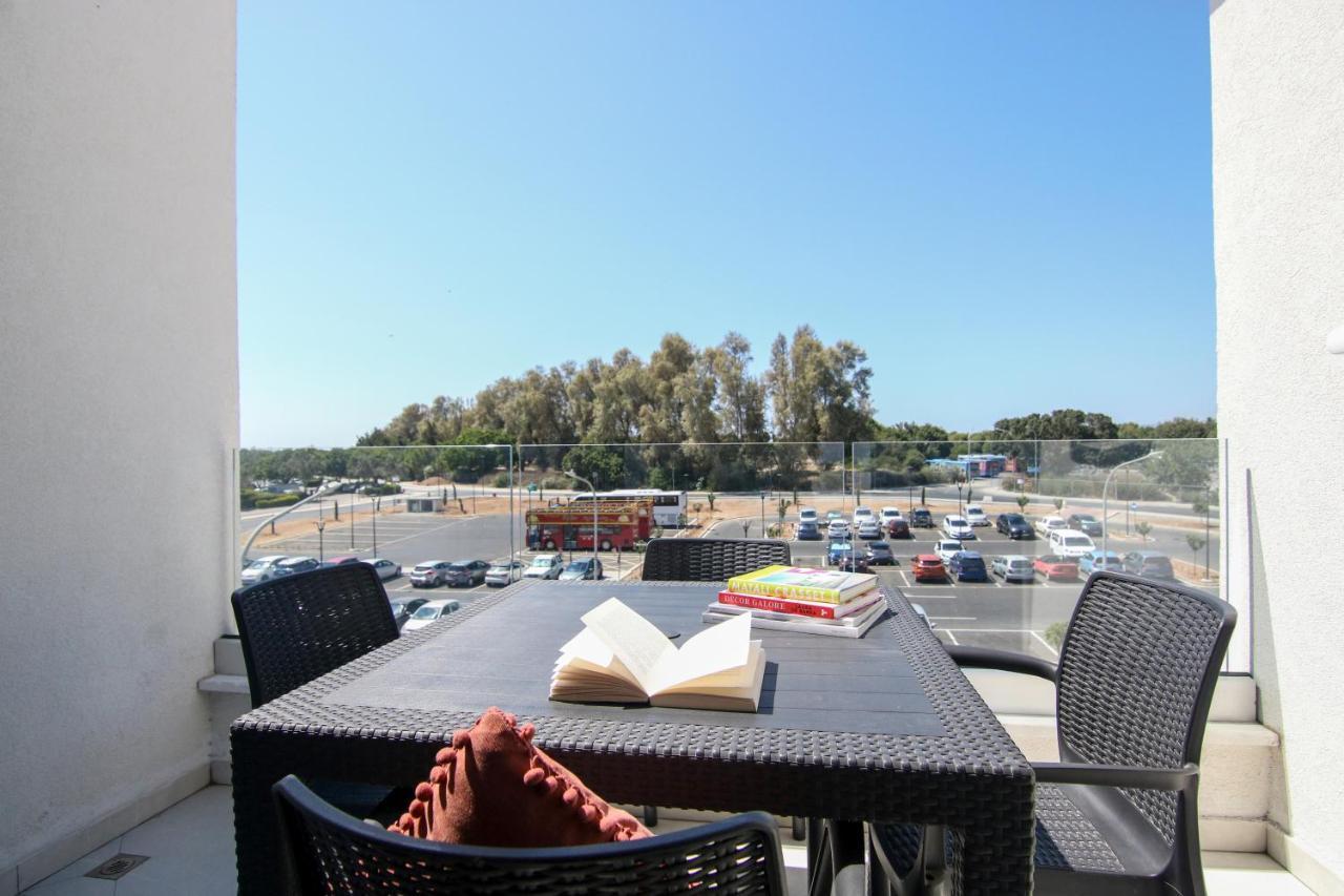 Apartamento Phaedrus Living - Seaside Executive Flat Harbour 203 Paphos Exterior foto